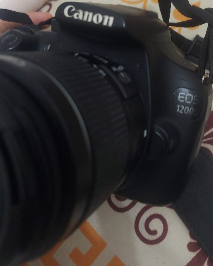Canon EOS 1200D