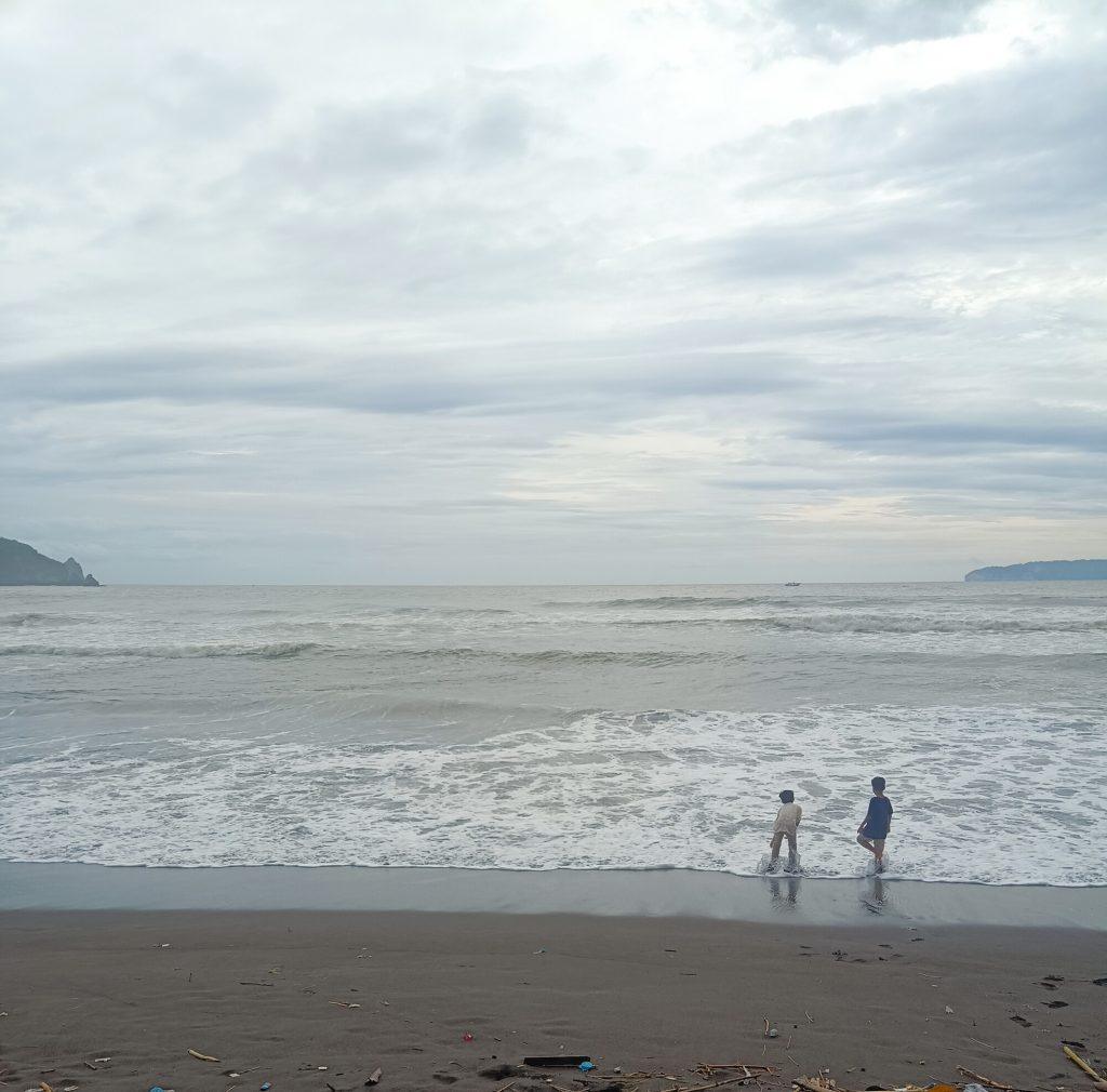 Pantai Pancer Jember Jawa Timur