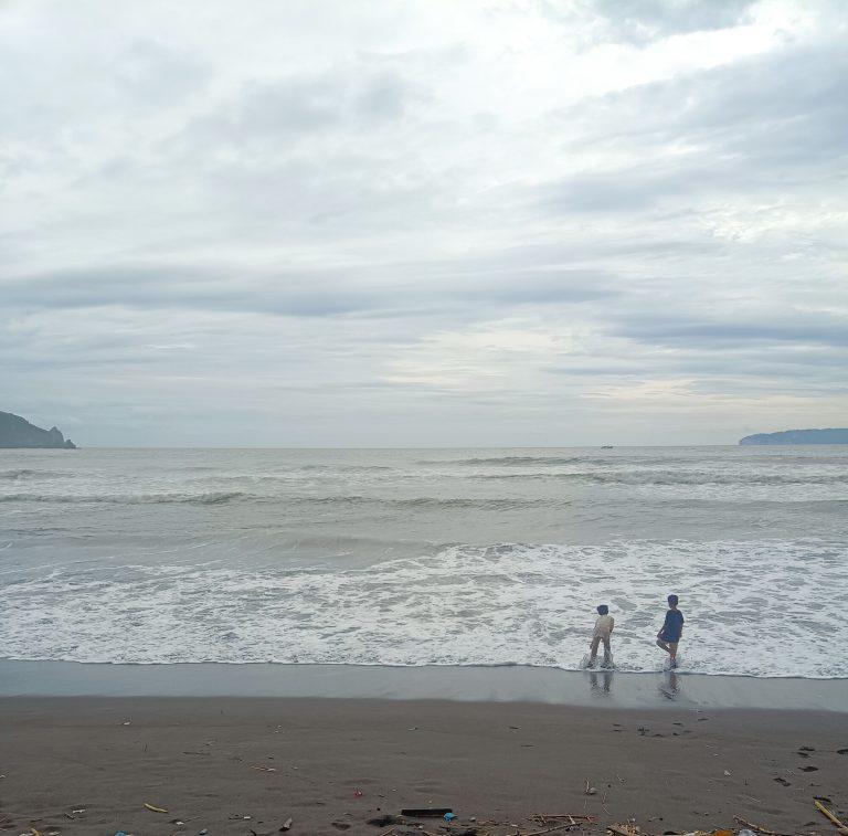 Pantai Pancer Jember