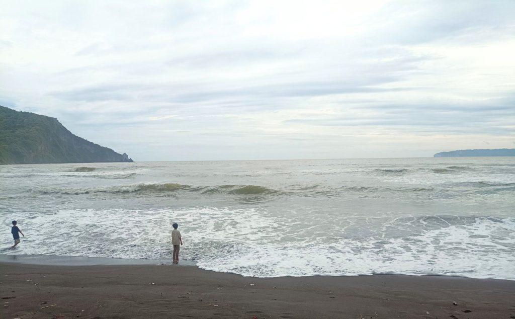 Pantai Pancer Jember Jawa Timur
